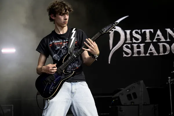 Distant Shadow - Galerie 18
